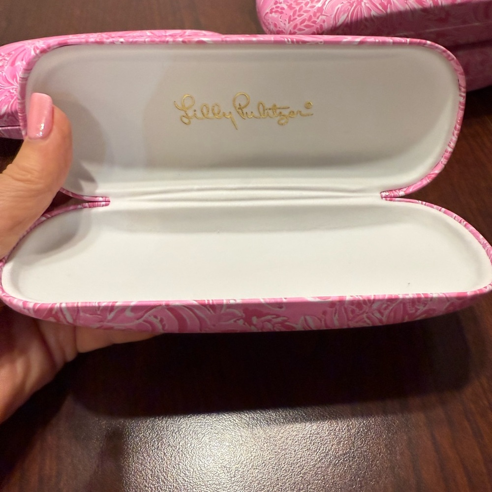 Lilly Pulitzer Pink and White Glasses Case